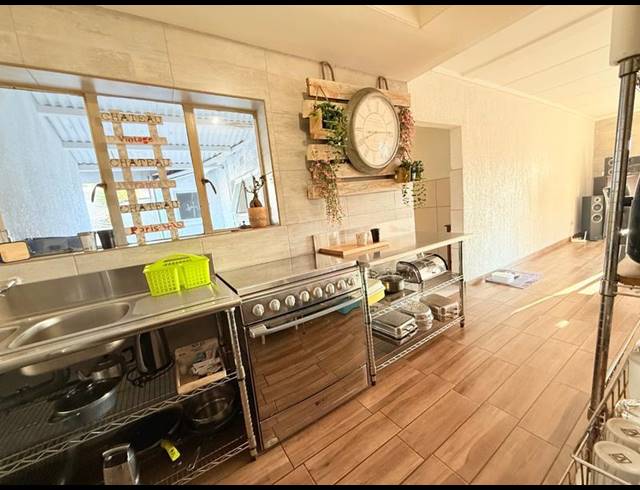 4 BEDROOM HOUSE FOR SALE IN VANDERBIJLPARK CW 4